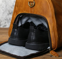 Load image into Gallery viewer, duffle bag shoe compartment