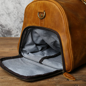 duffle bag side compartment
